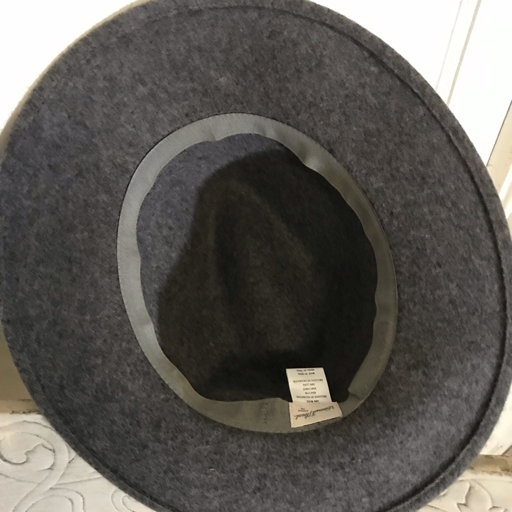 Universal Thread Wool Hat - Picture 3 of 4